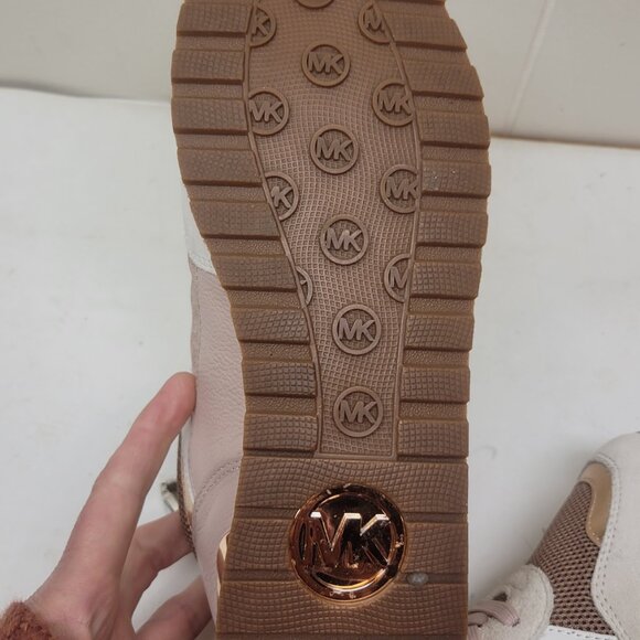 Michael Kors Wilma Suede and Logo trainer Size 9  Pink Beige Rose Gold - Picture 10 of 11